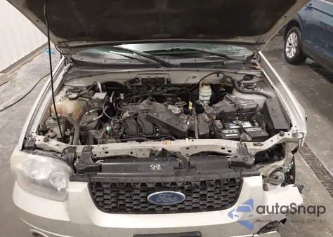 2005 Ford Escape Limited из США, поврежденный, VIN 1FMYU94195KB16593